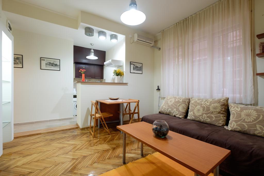M&M Downtown Apartment Beograd Ruang foto